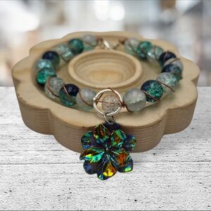 Handmade wirewrapped Elegant Multicolor Beaded Bracelet